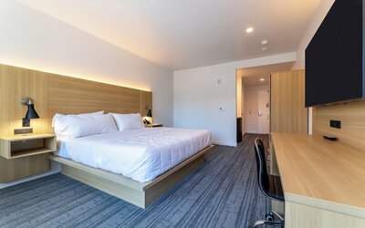 Hotel Mai Downtown Long Beach