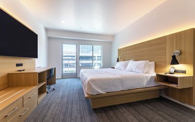 Hotel Mai Downtown Long Beach