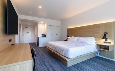 Hotel Mai Downtown Long Beach