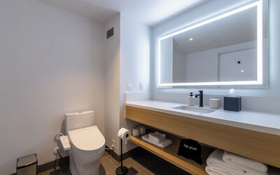 Hotel Mai Downtown Long Beach