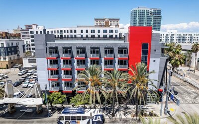 Hotel Mai Downtown Long Beach