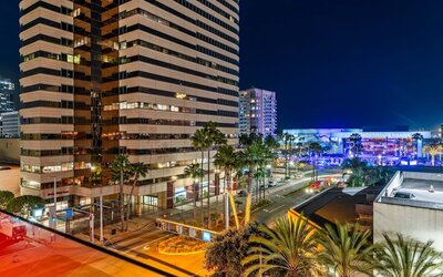 Hotel Mai Downtown Long Beach