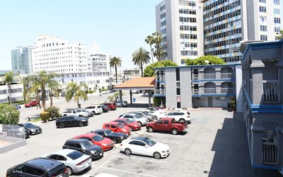 Travelodge by Wyndham Long Beach Convention Center