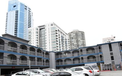 Travelodge by Wyndham Long Beach Convention Center