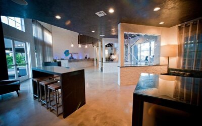 Hotel Current