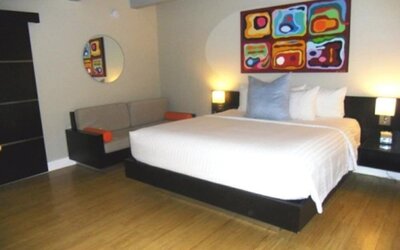 Hotel Current