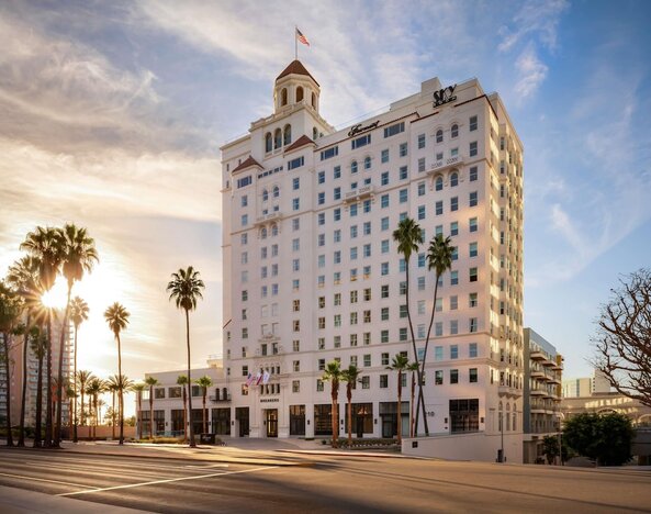 Fairmont Breakers Long Beach
