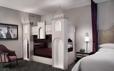 Anaheim Majestic Garden Hotel