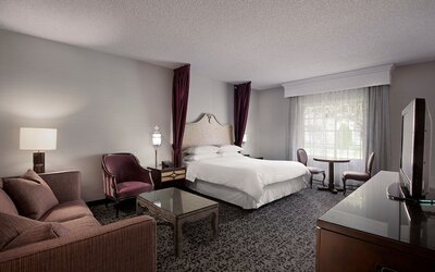 Anaheim Majestic Garden Hotel