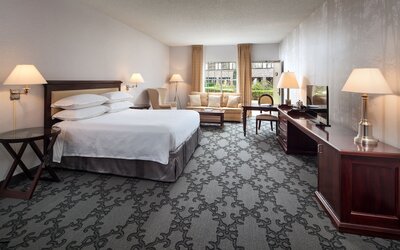 Anaheim Majestic Garden Hotel