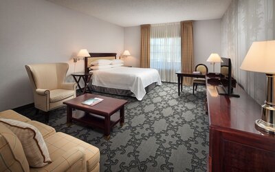 Anaheim Majestic Garden Hotel