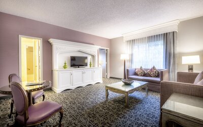 Anaheim Majestic Garden Hotel