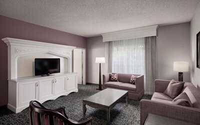 Anaheim Majestic Garden Hotel