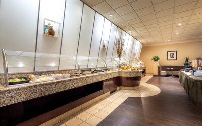 Anaheim Majestic Garden Hotel