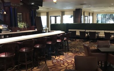 Anaheim Majestic Garden Hotel