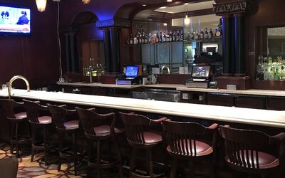 Anaheim Majestic Garden Hotel