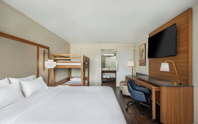 Fairfield by Marriott Anaheim Resort