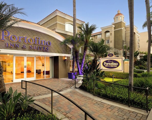 Anaheim Portofino Inn and Suites