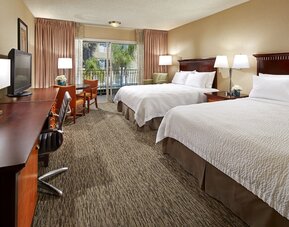 Anaheim Portofino Inn and Suites
