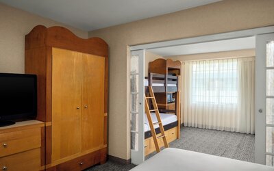 Anaheim Portofino Inn and Suites