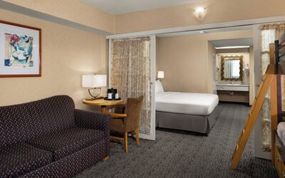 Anaheim Portofino Inn and Suites
