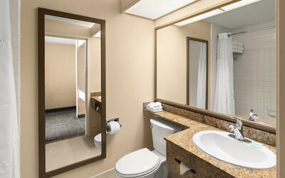 Anaheim Portofino Inn and Suites