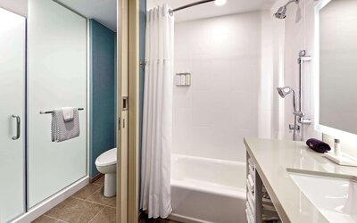 Anaheim Resort Suites
