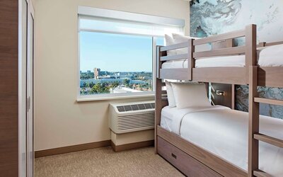 Anaheim Resort Suites