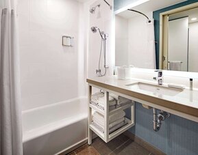 Anaheim Resort Suites