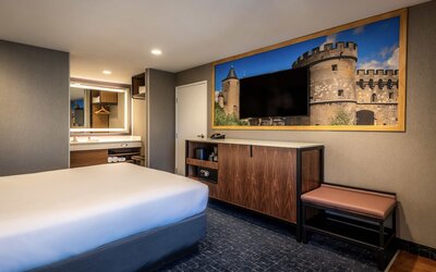 Anaheim Camelot Inn & Suites