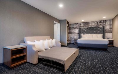 Anaheim Camelot Inn & Suites