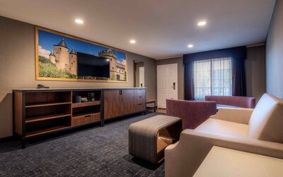 Anaheim Camelot Inn & Suites