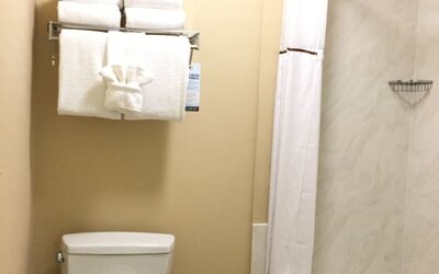 Anaheim Camelot Inn & Suites