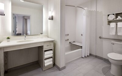 Homewood Suites by Hilton Long Beach Airport