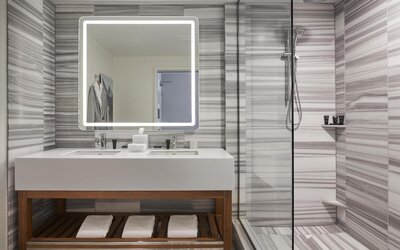 Hyatt Centric The Pike Long Beach