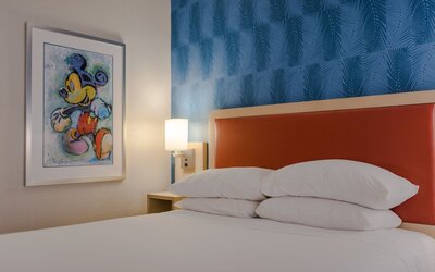 Howard Johnson by Wyndham Anaheim Hotel and Water Playground