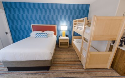 Howard Johnson by Wyndham Anaheim Hotel and Water Playground