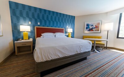 Howard Johnson by Wyndham Anaheim Hotel and Water Playground
