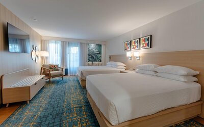 Howard Johnson by Wyndham Anaheim Hotel and Water Playground