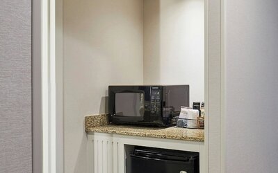 Fairfield Inn & Suites by Marriott Albany Airport