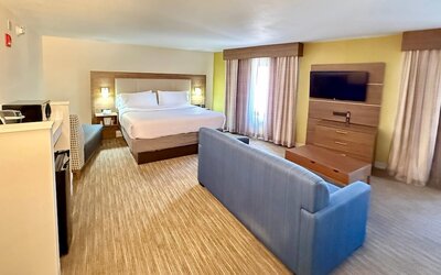 Country Inn & Suites by Radisson, Downtown Albany New York