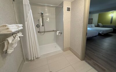Country Inn & Suites by Radisson, Downtown Albany New York