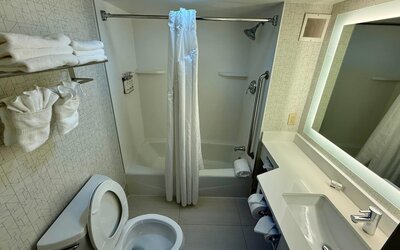 Country Inn & Suites by Radisson, Downtown Albany New York