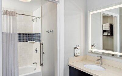 Staybridge Suites Albany Wolf Rd-Colonie Center by IHG