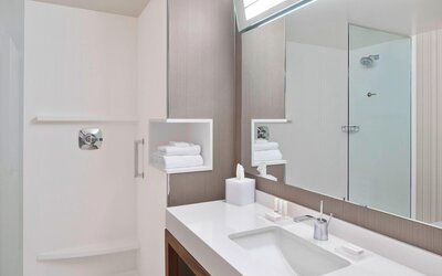 Courtyard by Marriott Albany Troy/Waterfront