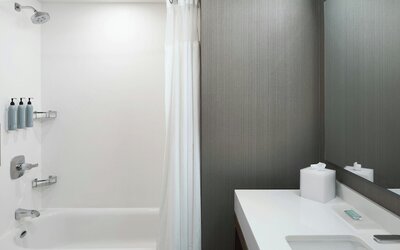Courtyard by Marriott Albany Troy/Waterfront