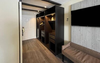 The Century House Latham - North Albany, an Ascend Collection Hotel