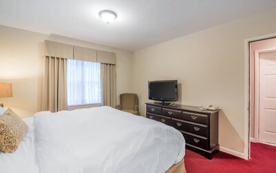 The Century House Latham - North Albany, an Ascend Collection Hotel