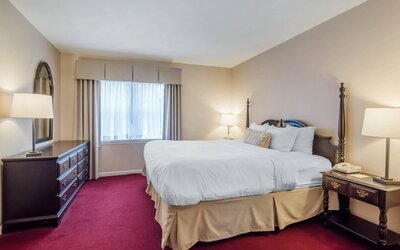 The Century House Latham - North Albany, an Ascend Collection Hotel