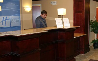 Holiday Inn Express & Suites Albany Airport Area - Latham by IHG